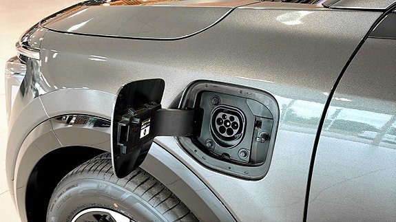 Vehicle Image 9