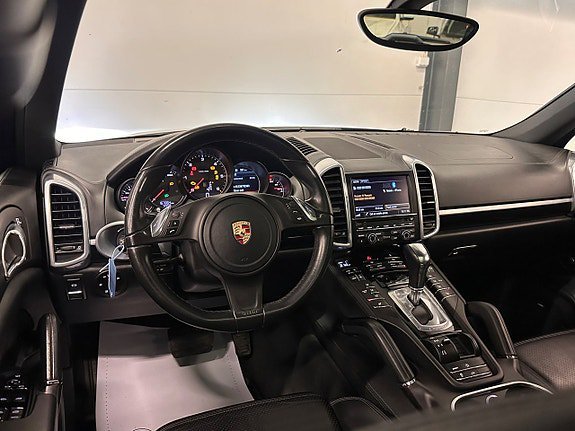 Vehicle Image 24