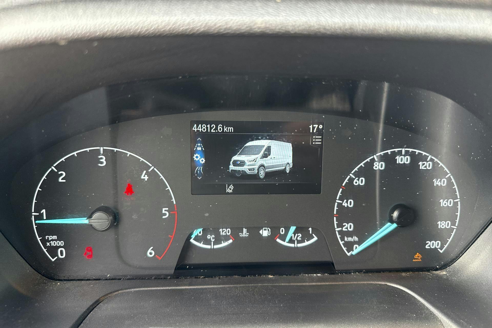 Vehicle Image 10