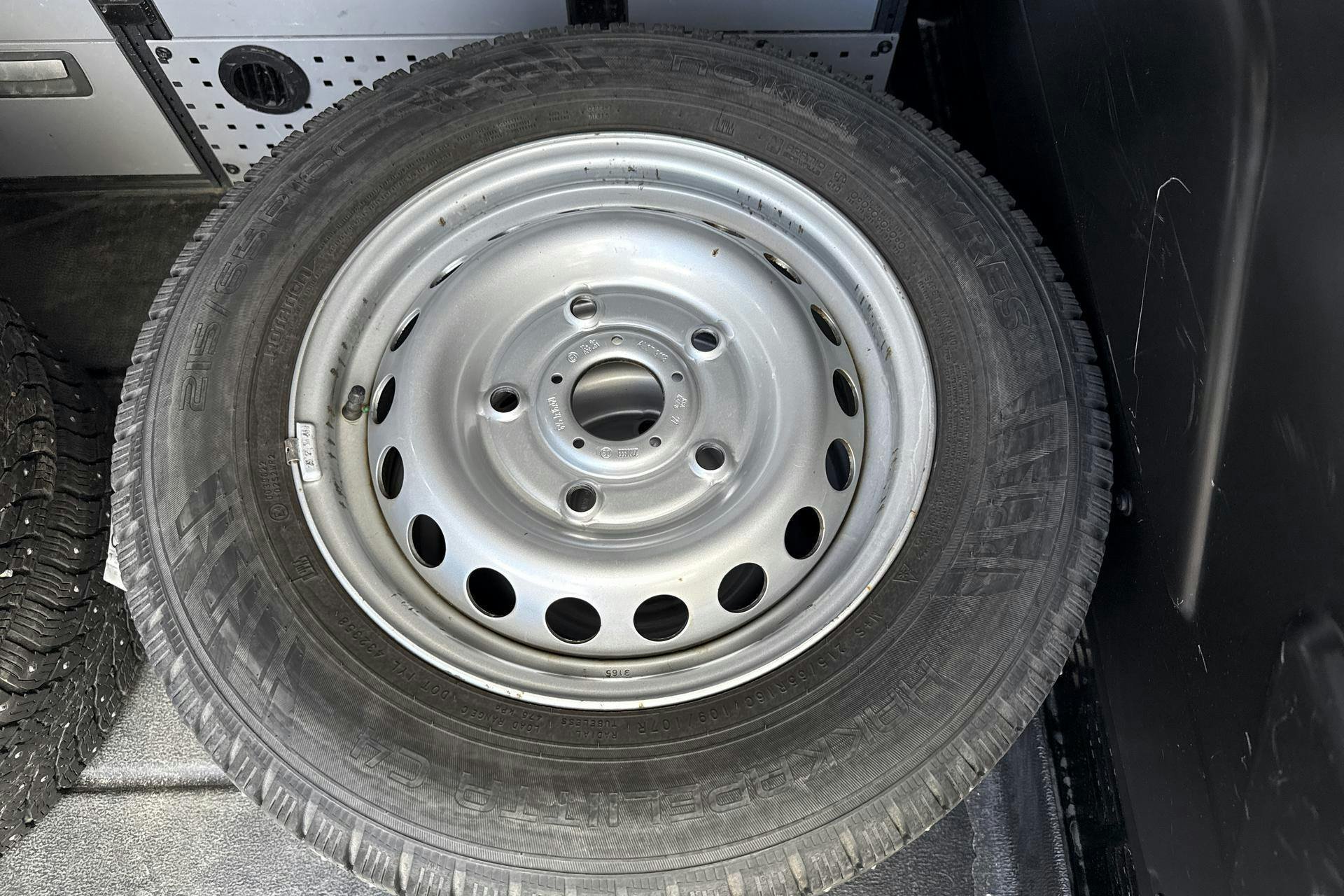 Vehicle Image 11