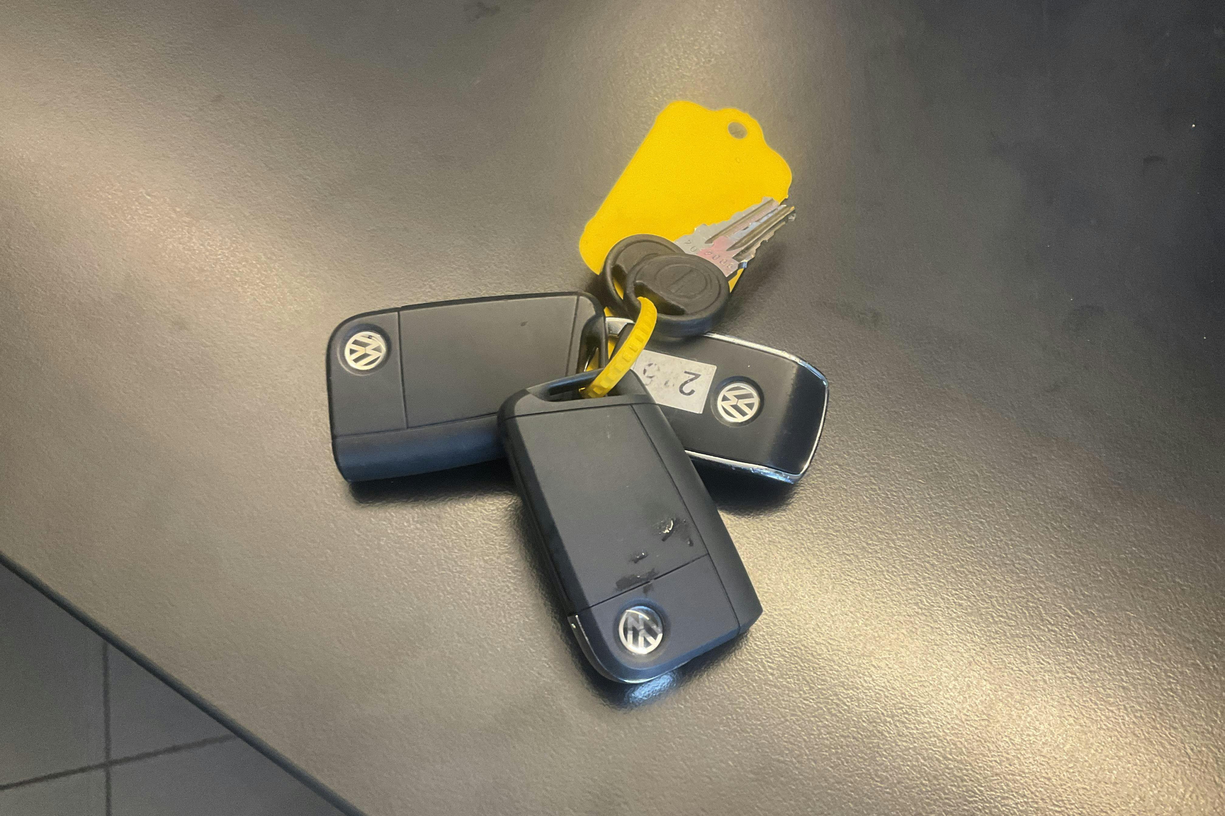 Vehicle Image 14