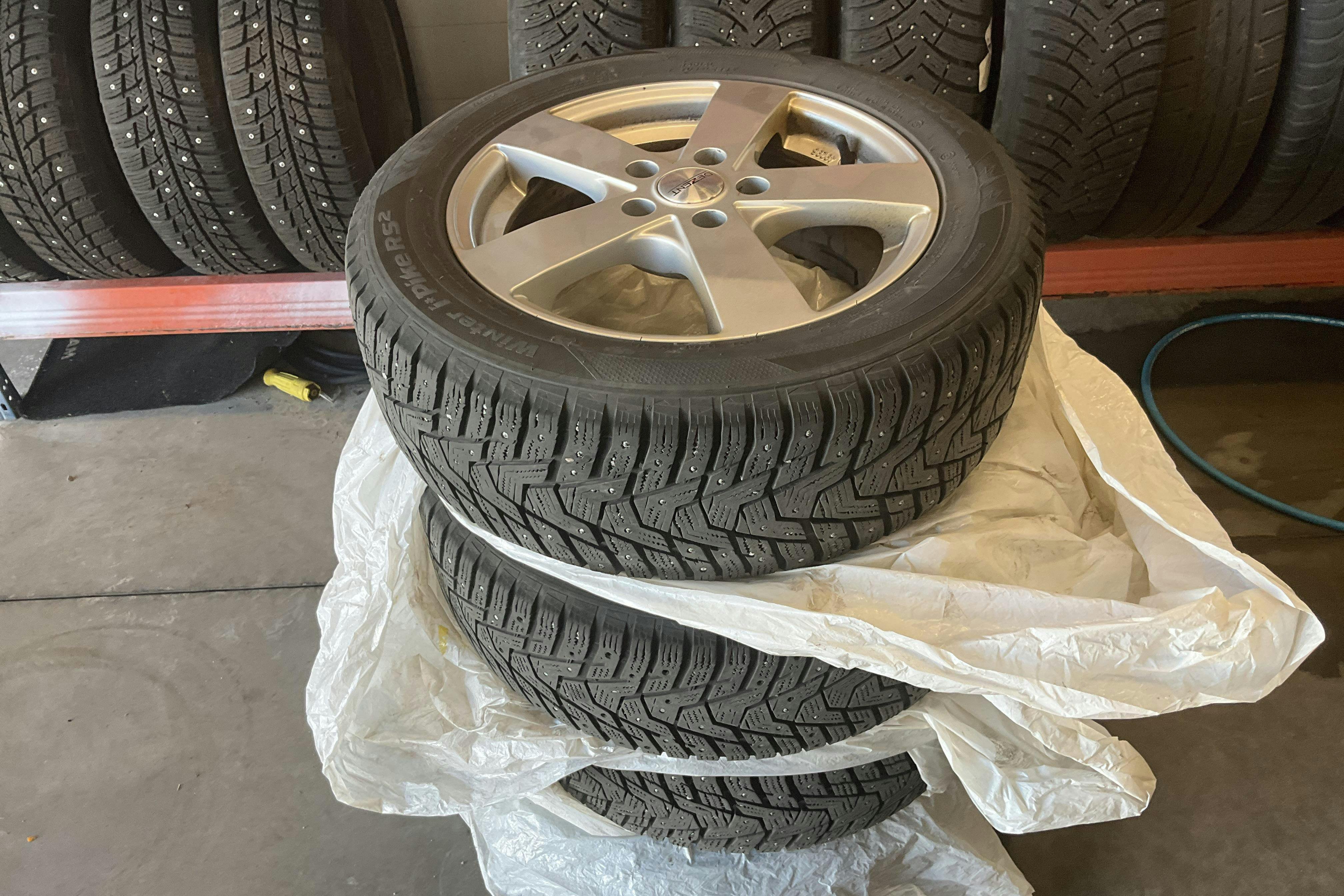 Vehicle Image 19