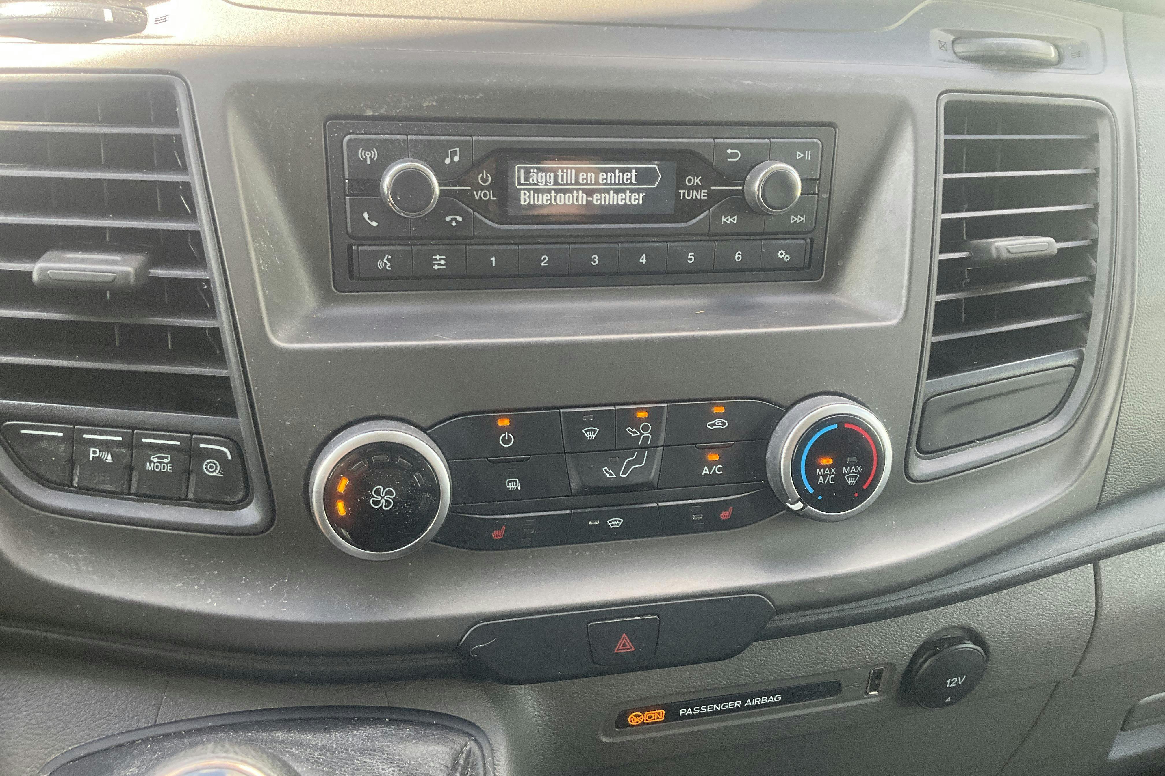 Vehicle Image 17