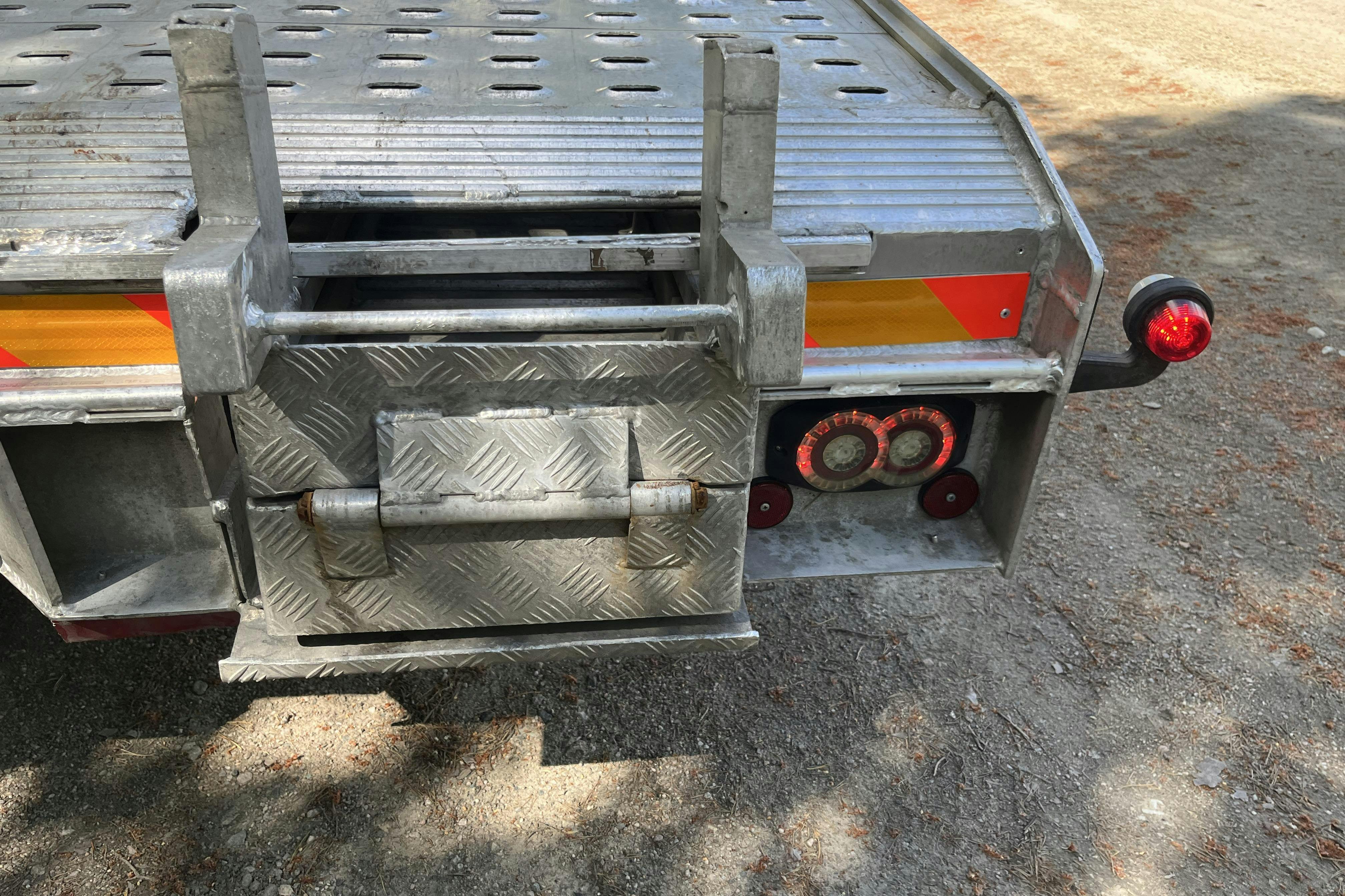 Vehicle Image 17