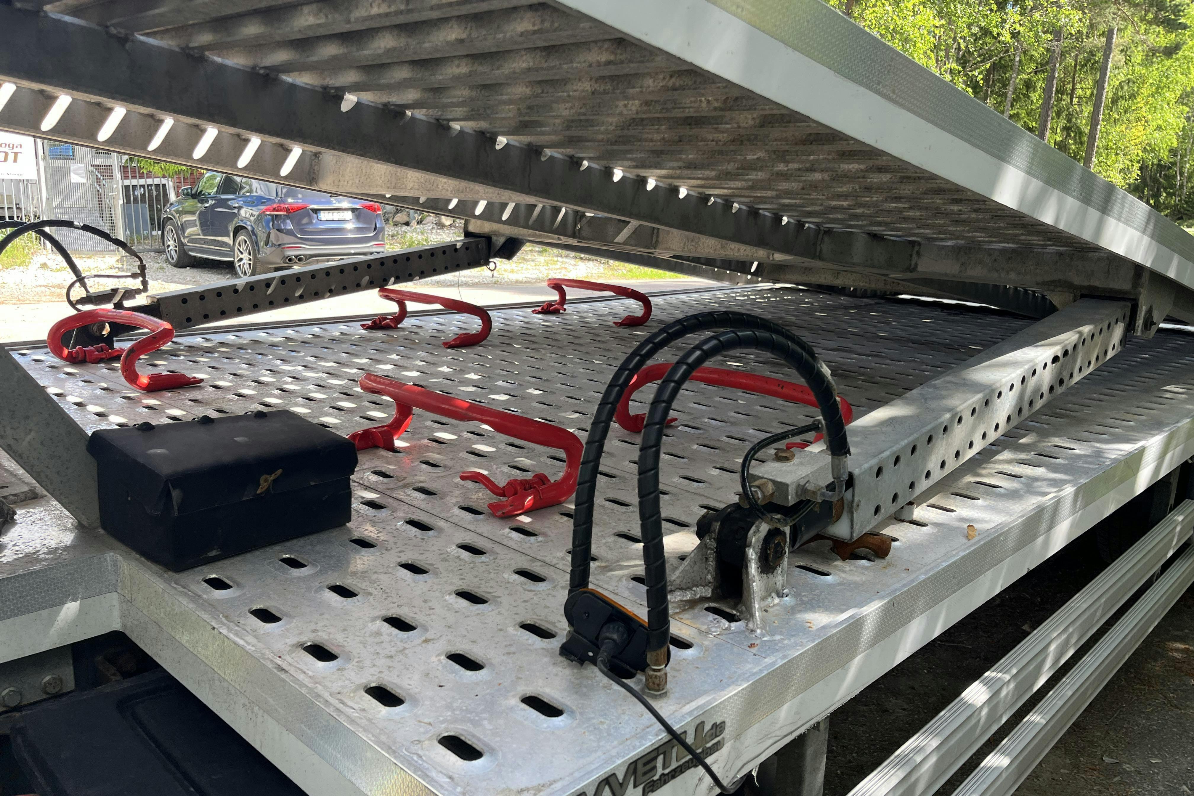 Vehicle Image 36
