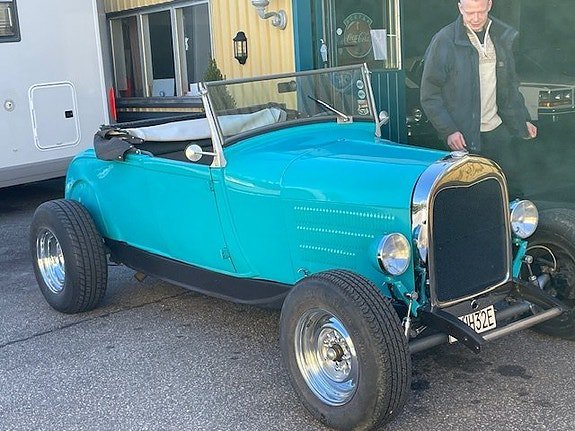 Vehicle Image 32