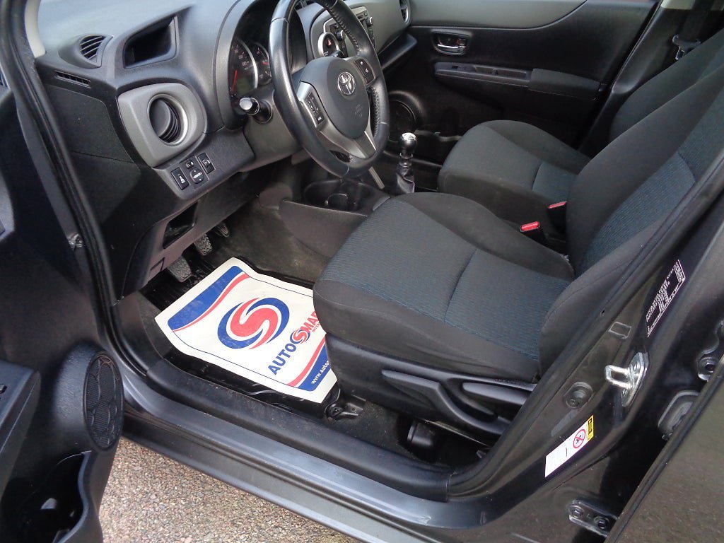 Vehicle Image 19