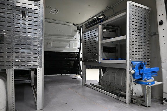 Vehicle Image 13