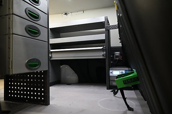 Vehicle Image 13