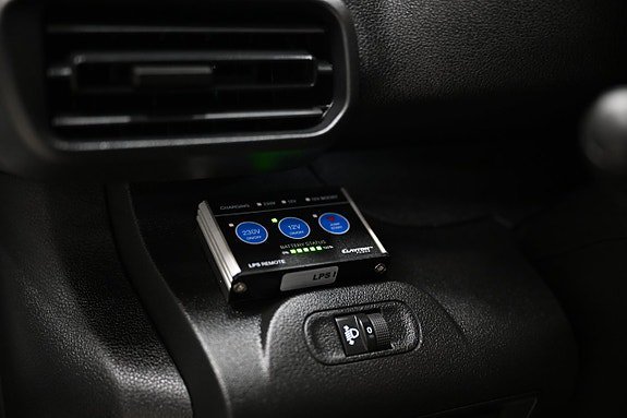 Vehicle Image 24