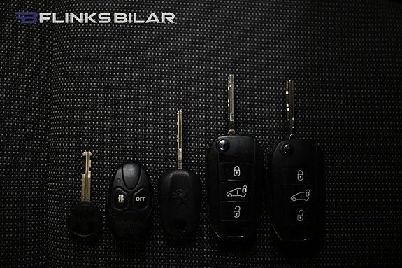 Vehicle Image 38