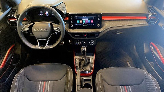 Vehicle Image 10