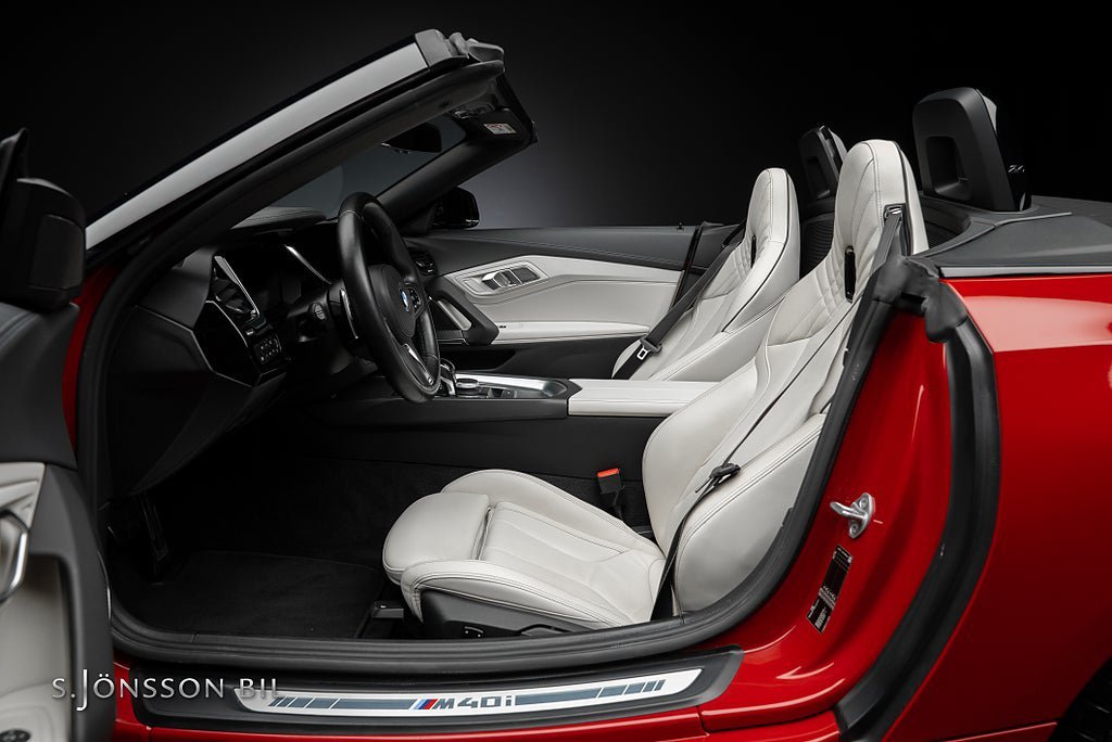 Vehicle Image 21