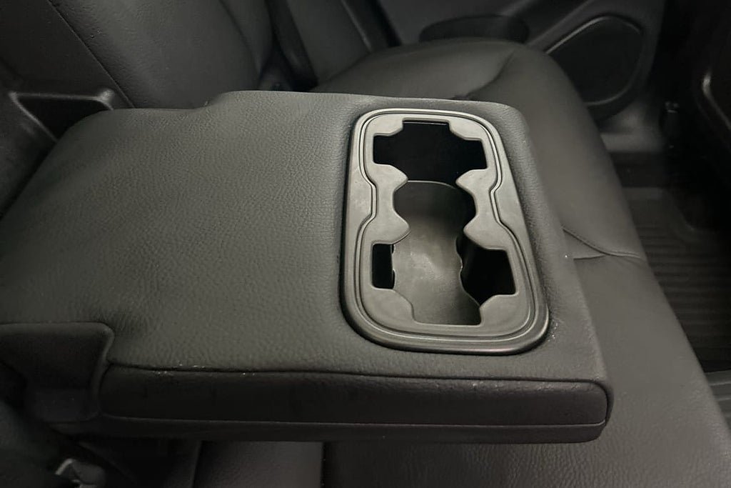 Vehicle Image 35