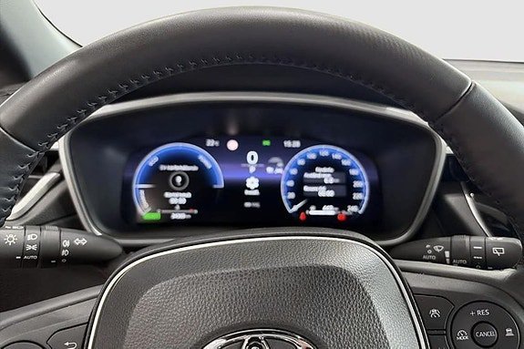 Vehicle Image 12