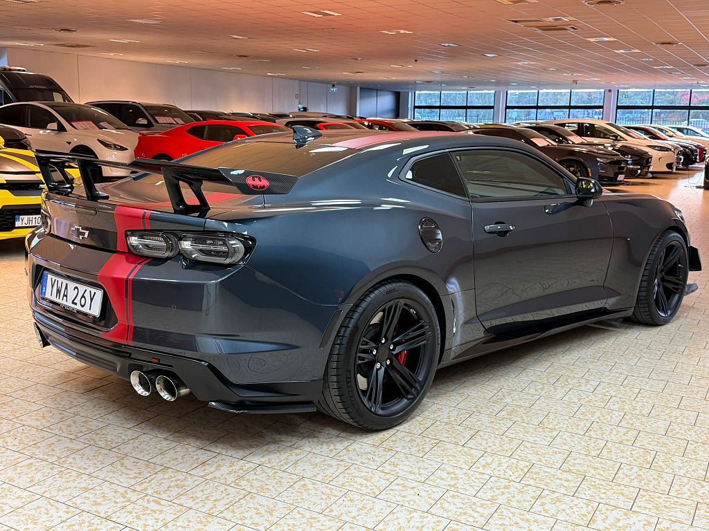 Vehicle Image 6