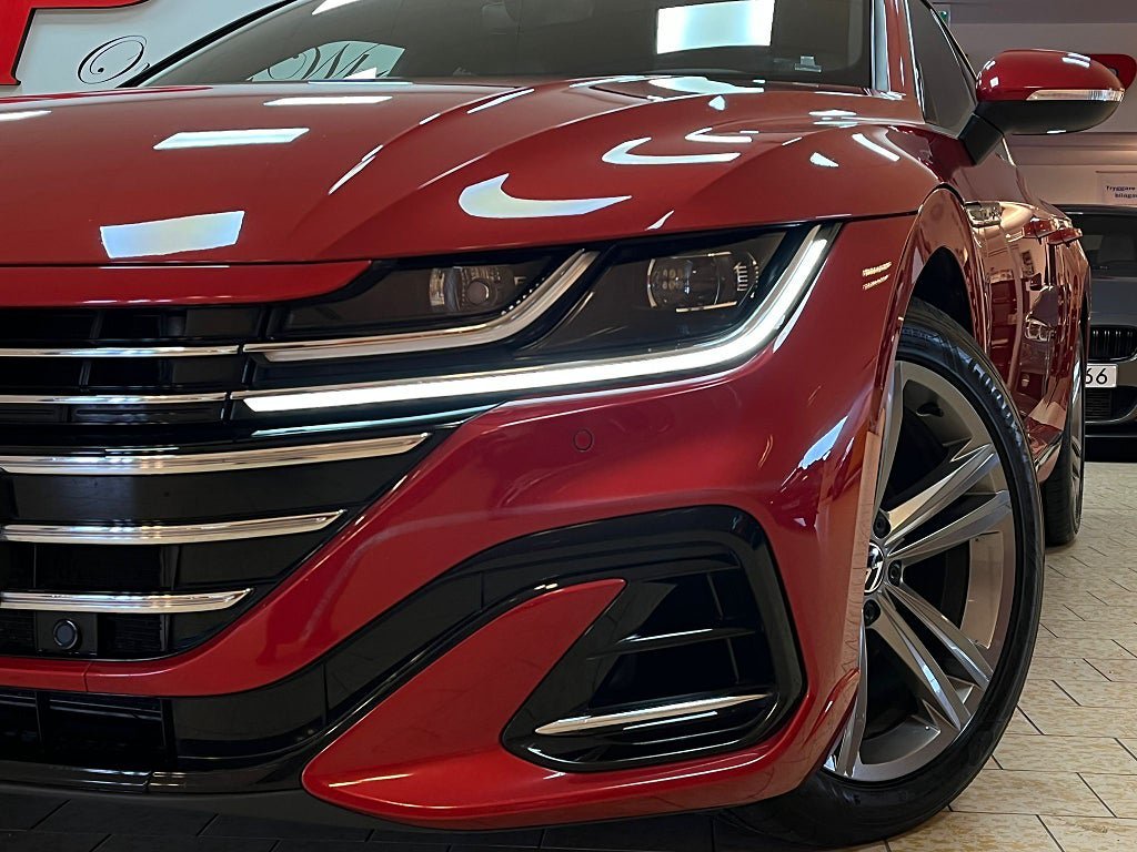 Vehicle Image 12