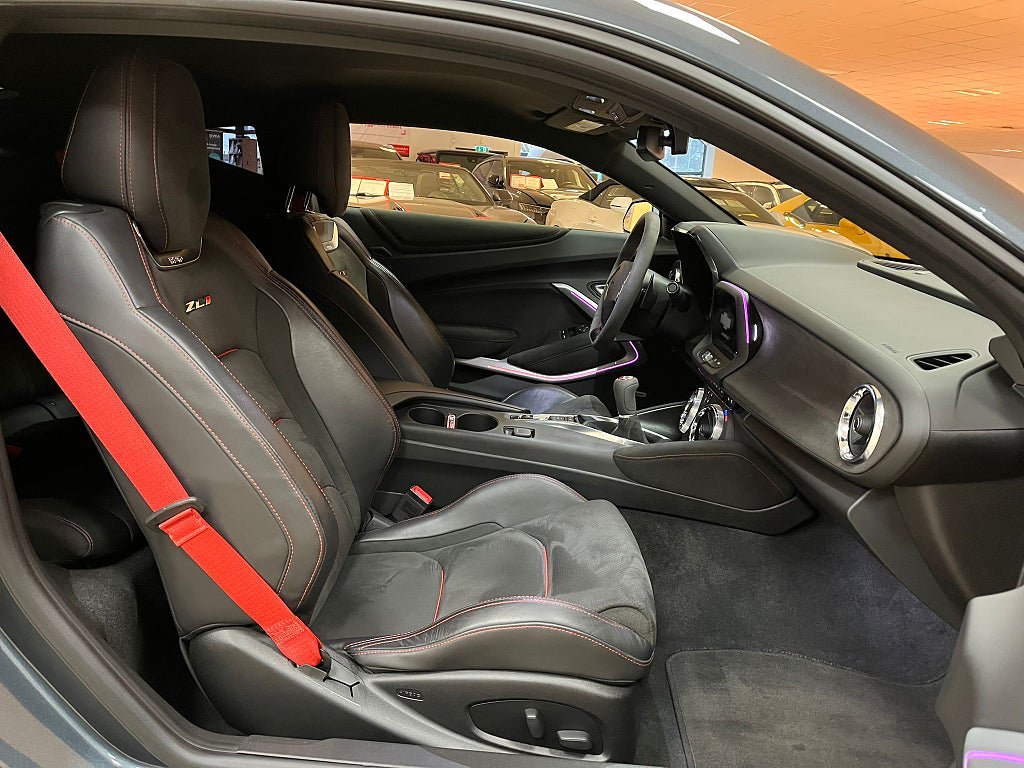 Vehicle Image 18