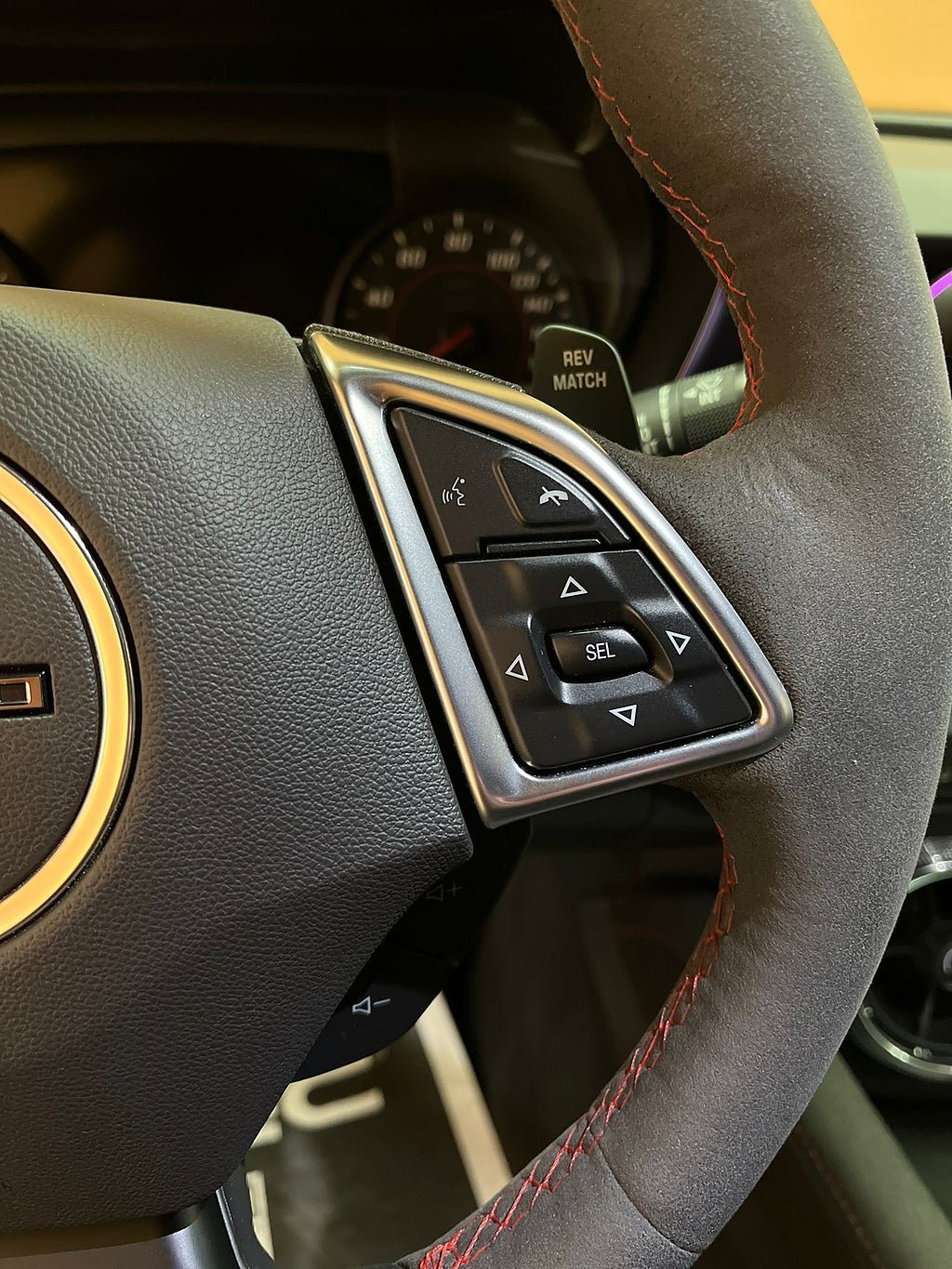 Vehicle Image 21