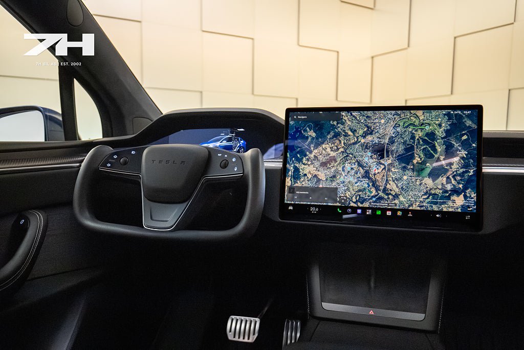 Vehicle Image 11