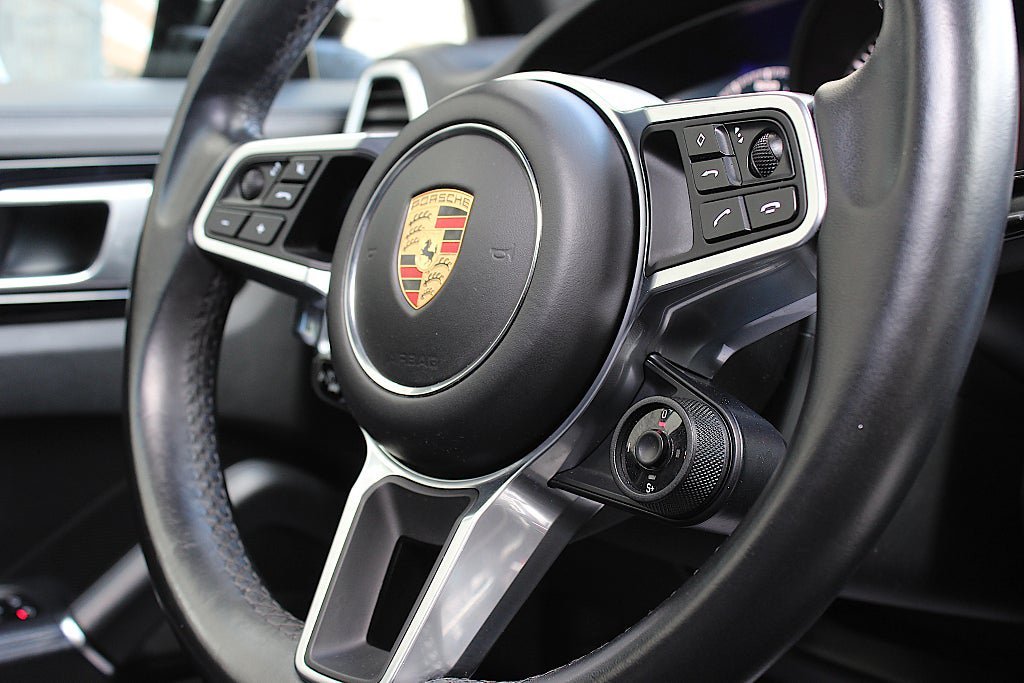 Vehicle Image 26