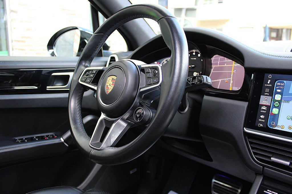 Vehicle Image 27