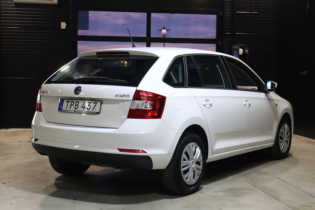 Vehicle Image 6