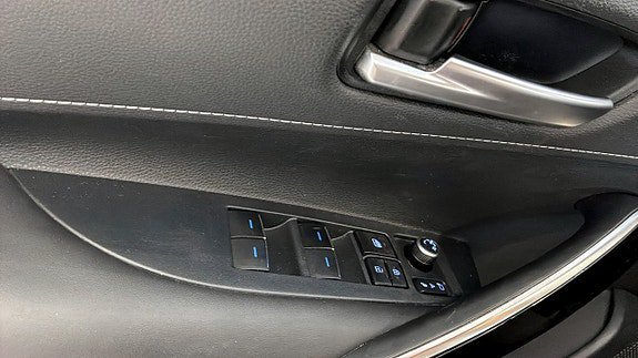 Vehicle Image 23