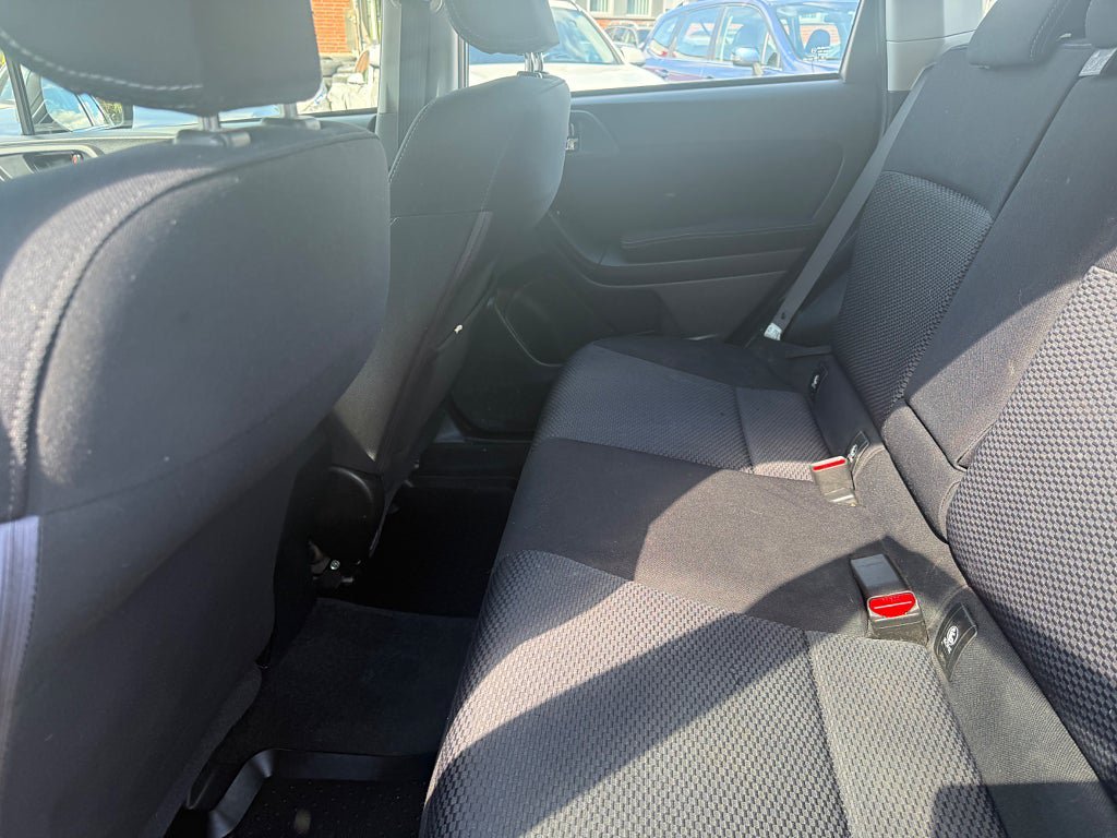 Vehicle Image 15