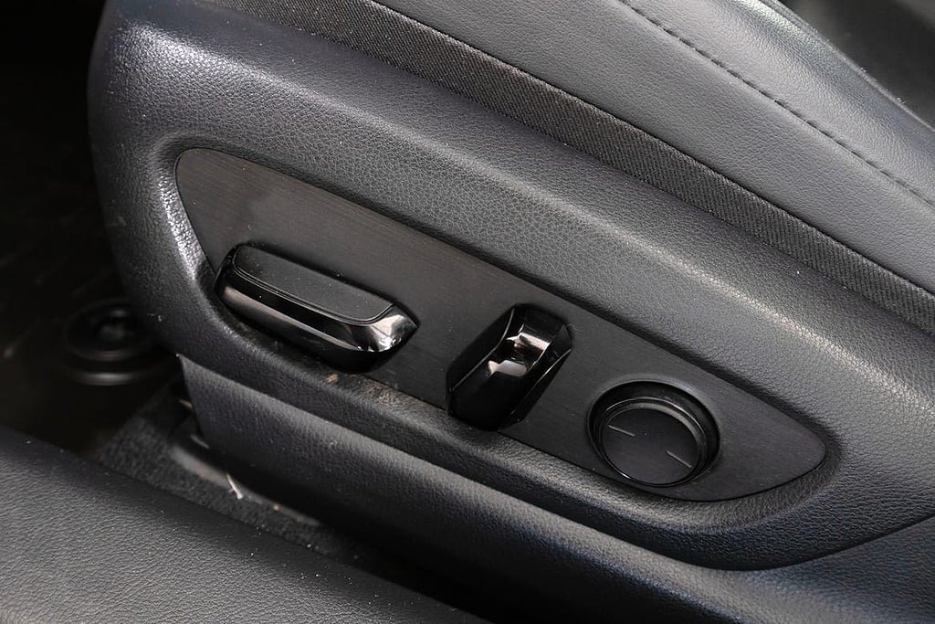 Vehicle Image 23