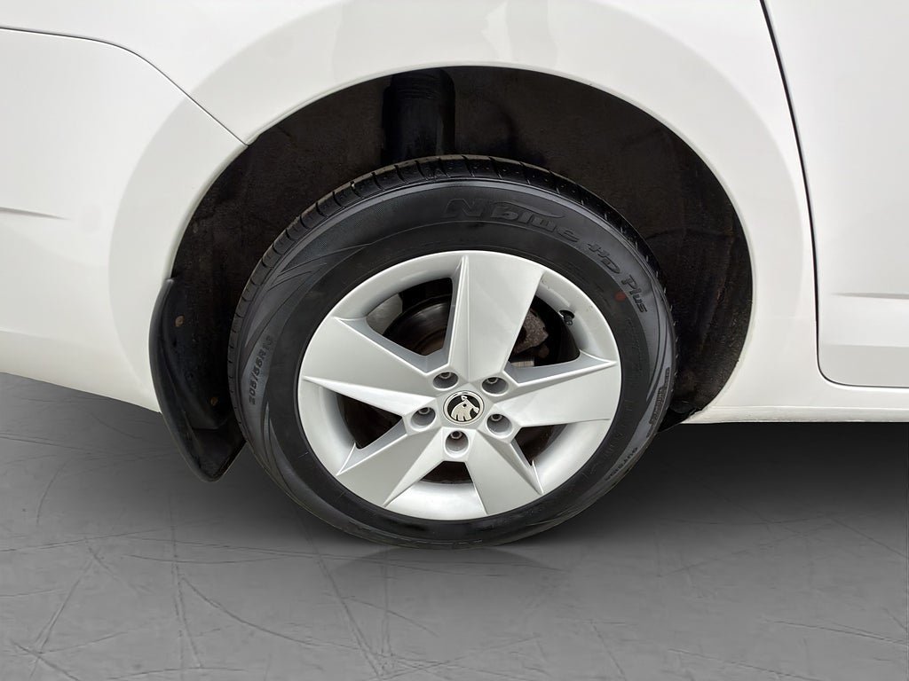 Vehicle Image 31
