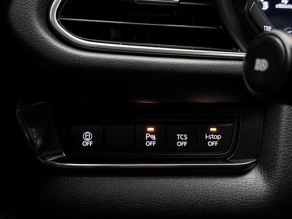 Vehicle Image 28