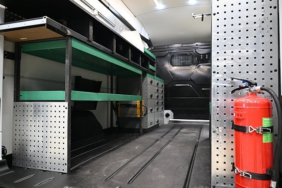 Vehicle Image 9