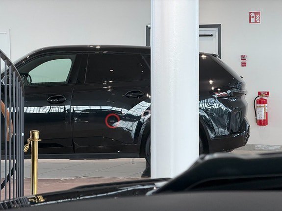 Vehicle Image 25