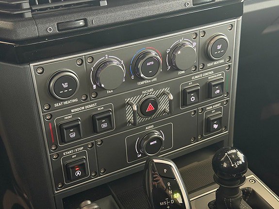 Vehicle Image 16