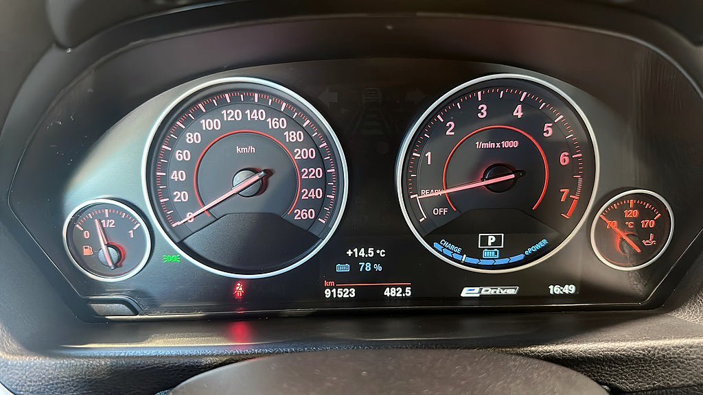 Vehicle Image 16