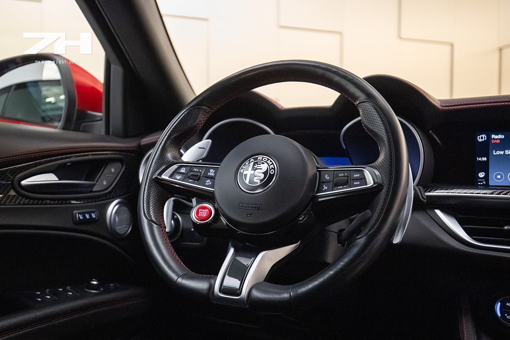 Vehicle Image 12