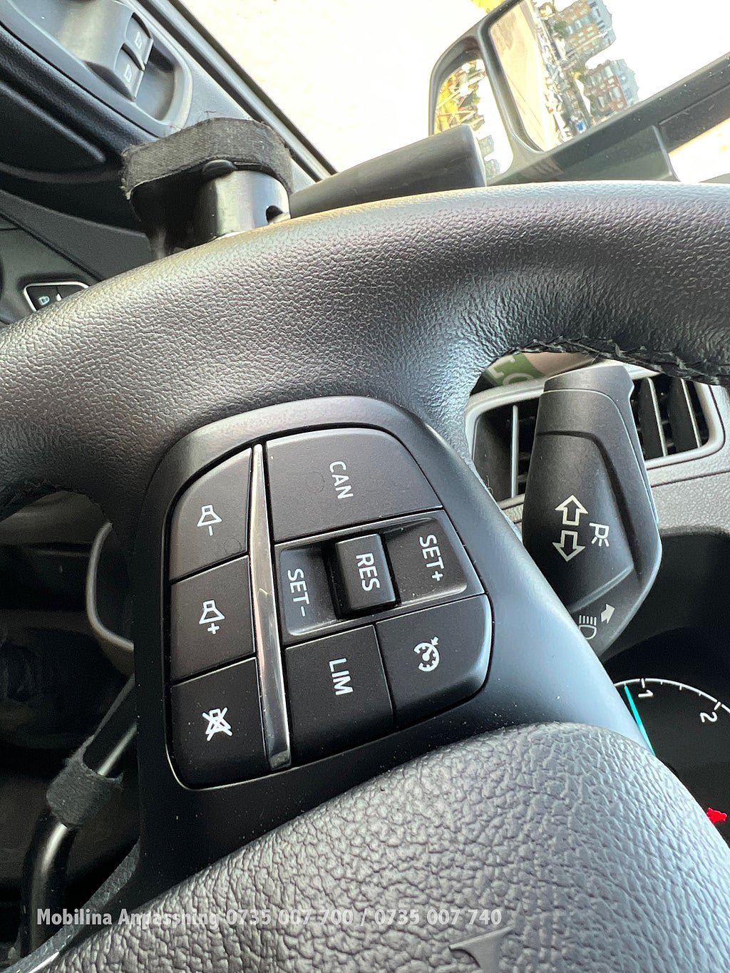 Vehicle Image 27
