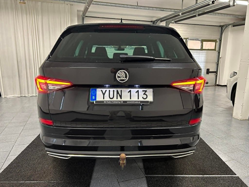 Vehicle Image 6