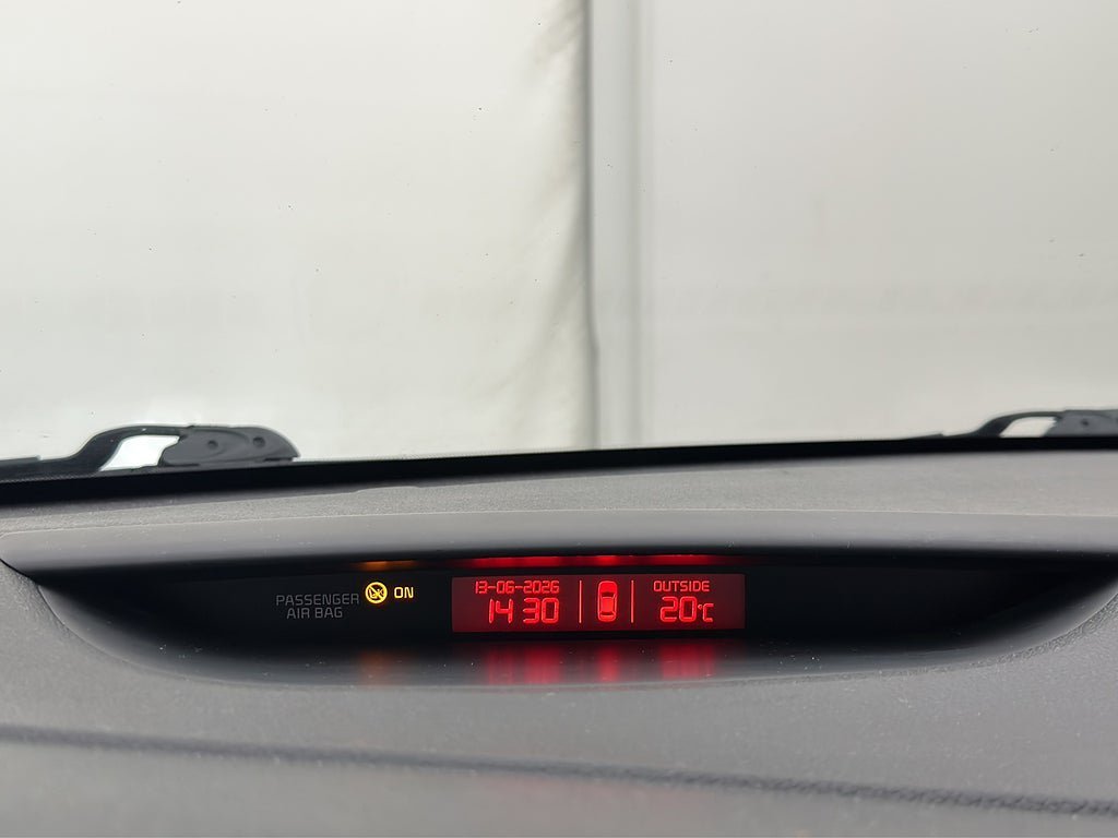Vehicle Image 17