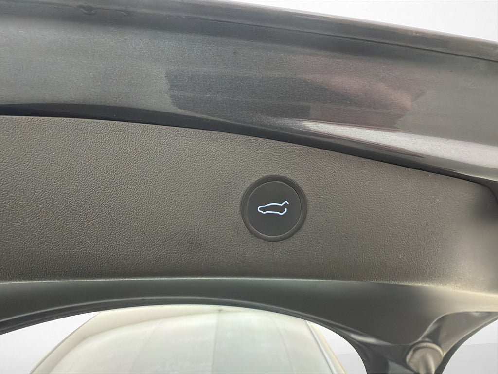 Vehicle Image 29