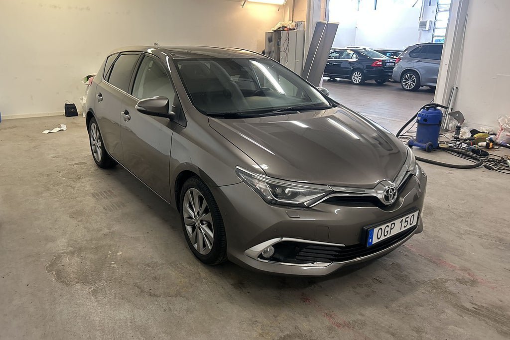Vehicle Image 7