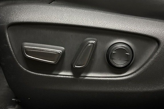 Vehicle Image 26