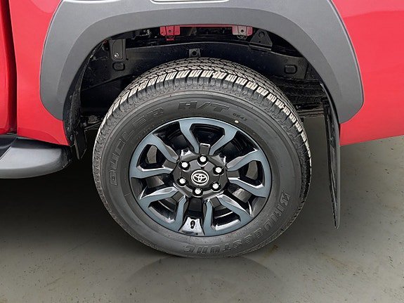Vehicle Image 36