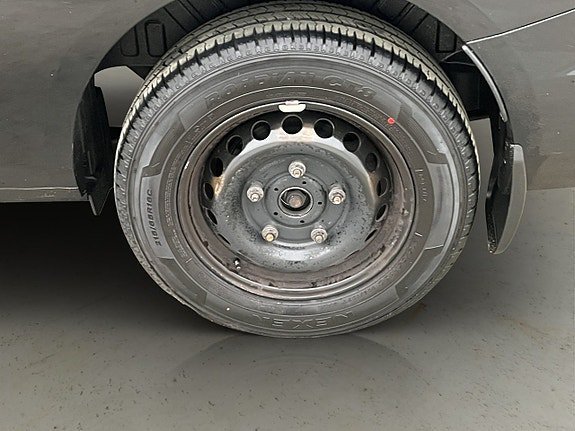 Vehicle Image 27