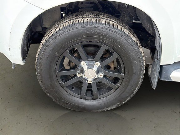 Vehicle Image 26