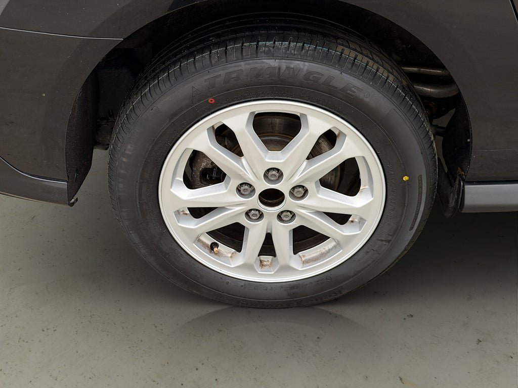 Vehicle Image 31