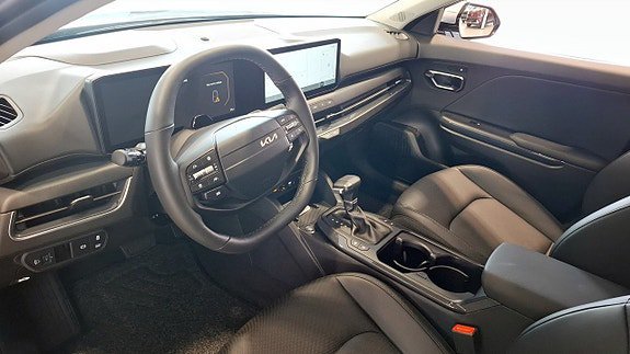 Vehicle Image 9