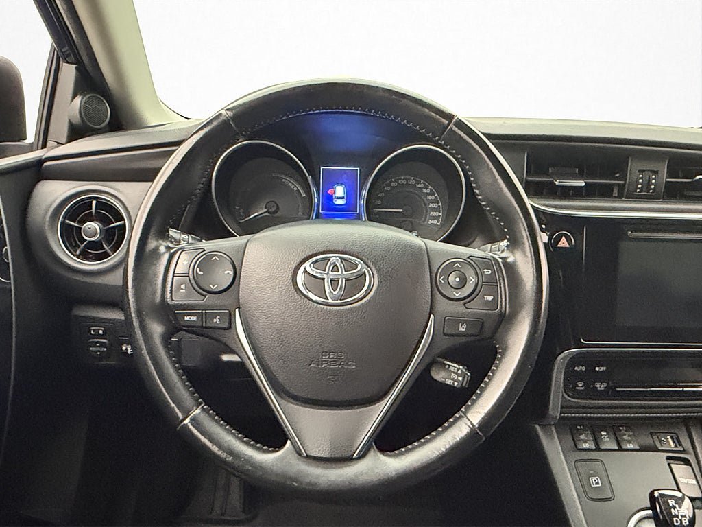 Vehicle Image 13