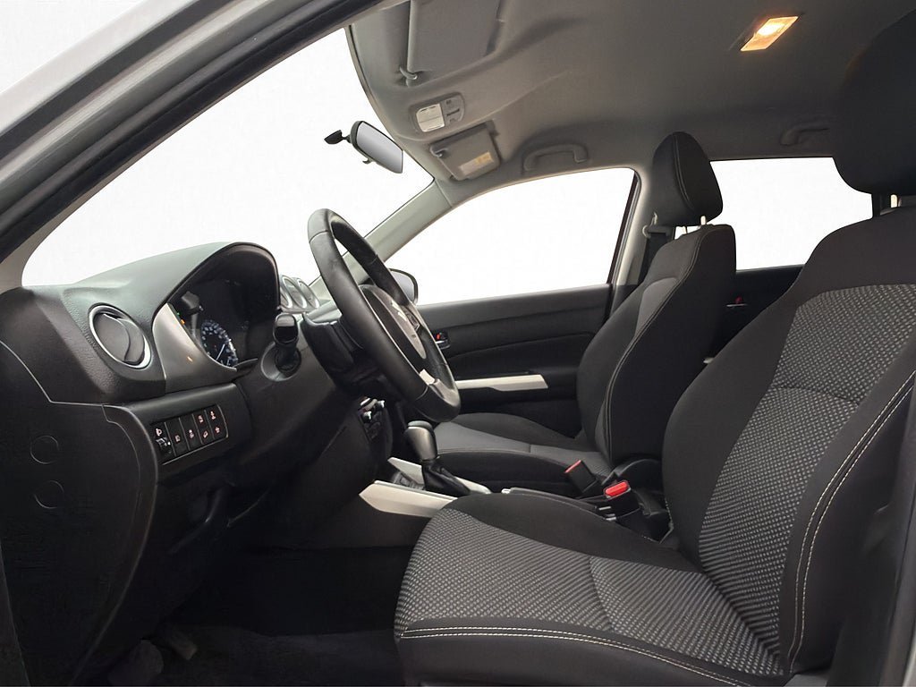 Vehicle Image 11